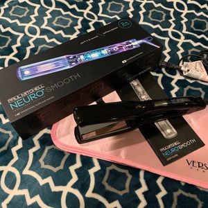 Paul Mitchell Neuro Smooth Flat Iron Straightener